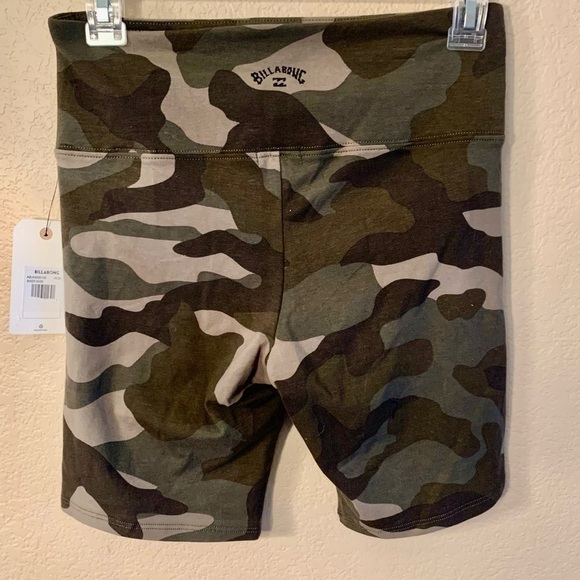 NWT Billabong Athletic Shorts Medium Olive Green Camo Biker Babe Cotton Stretch - Picture 5 of 14